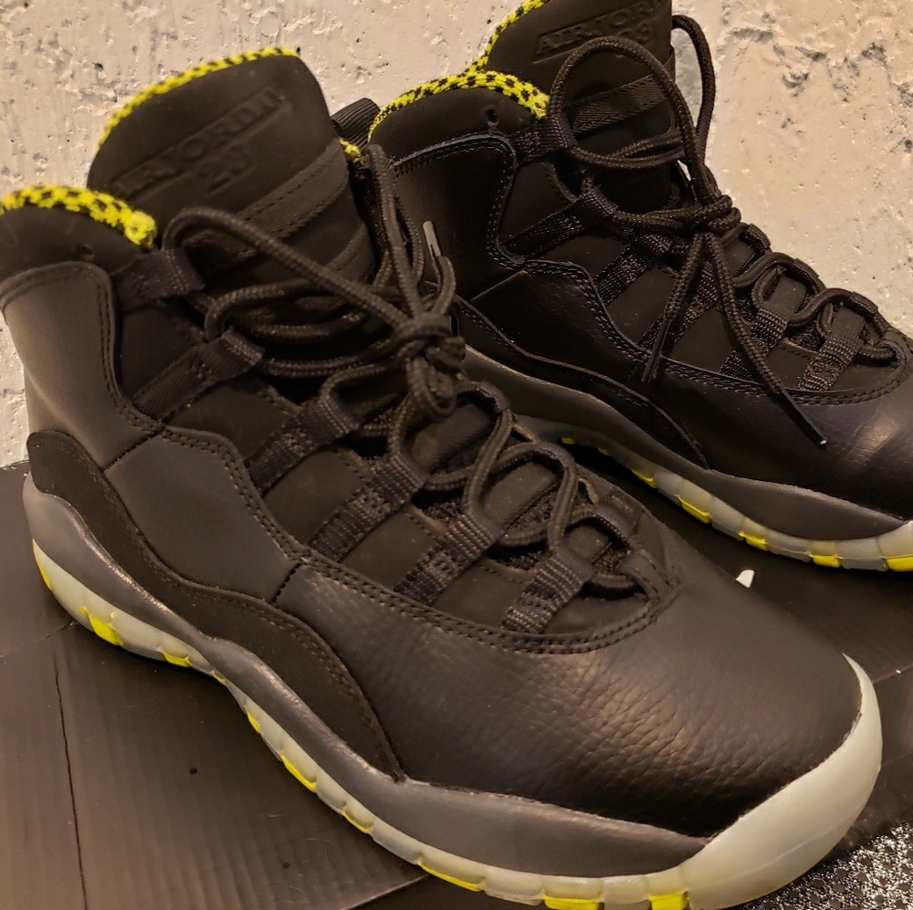 Jordan 10 Retro Venom Green 5Y